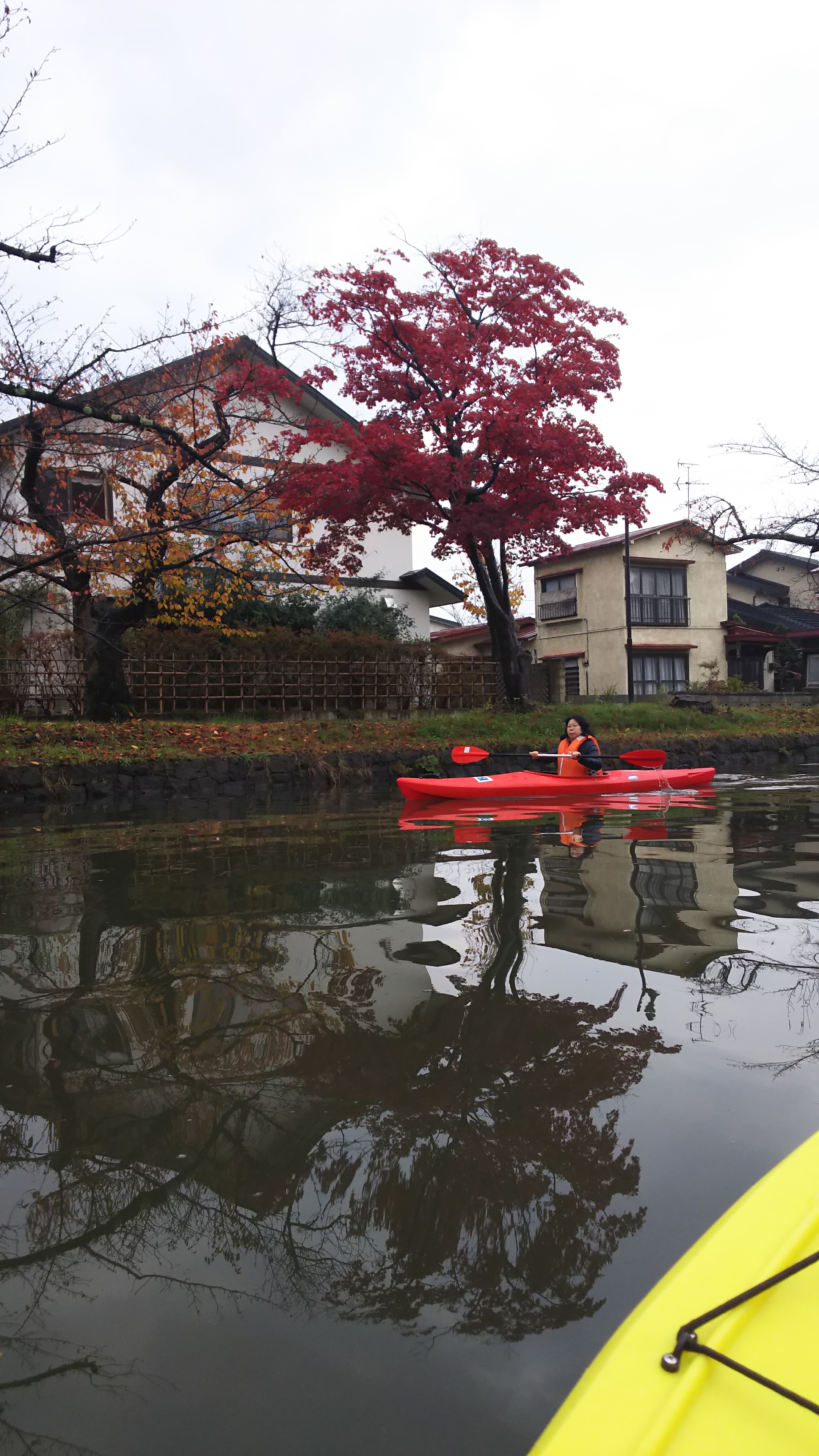 秋のカヌー体験in弘前公園