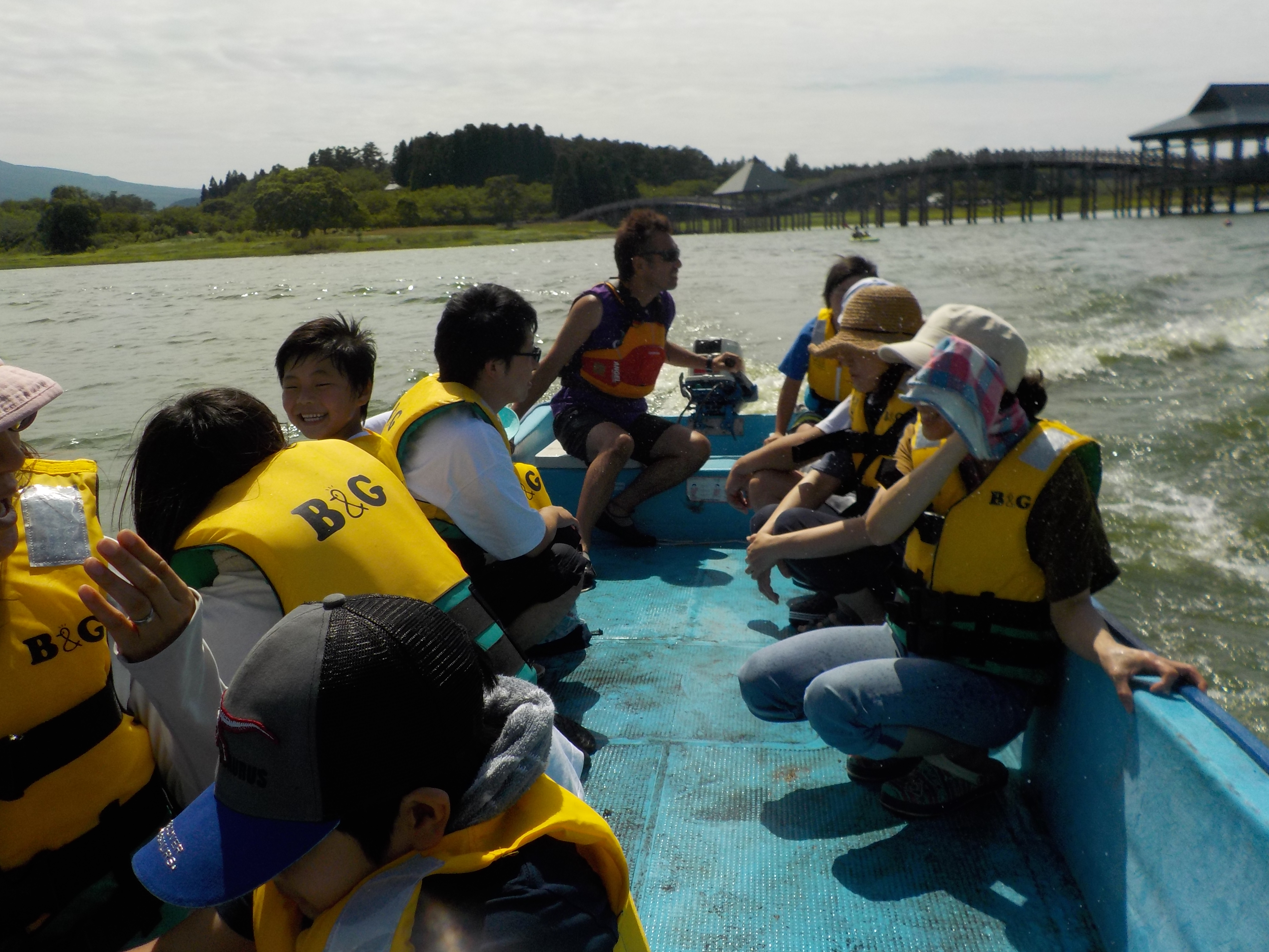 障がいのある小学生のB&G水に親しむ体験会