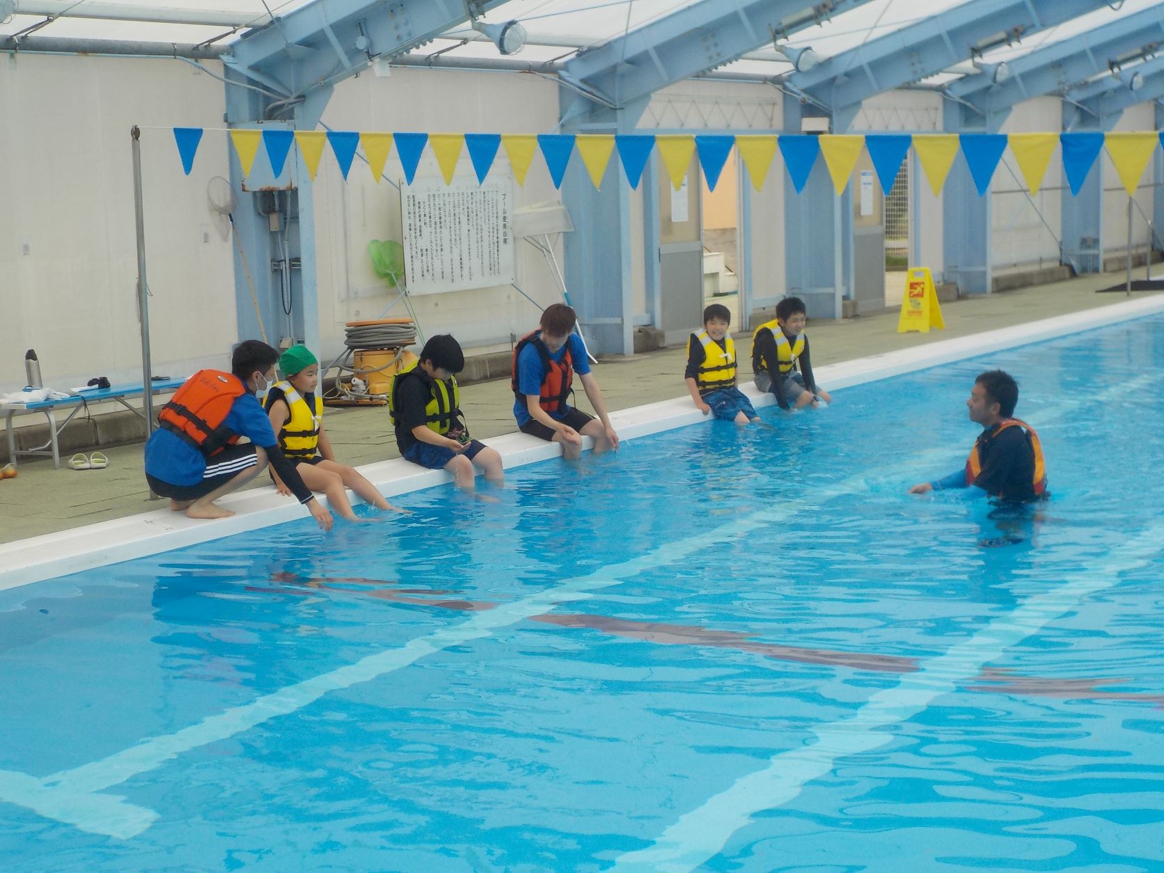 障がいのある小学生のB&G水に親しむ体験会