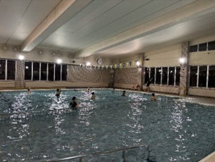 プールで楽しくFITNESS