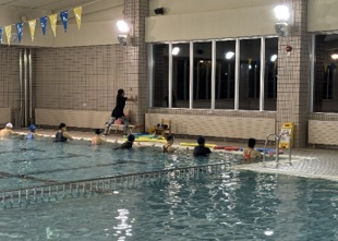 プールで楽しくFITNESS