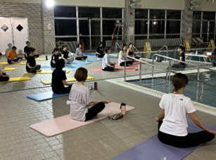 プールで楽しくFITNESS