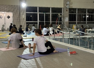 プールで楽しくFITNESS