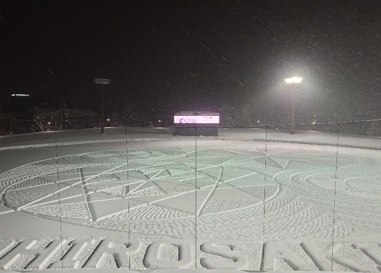 冬の球場アート2026