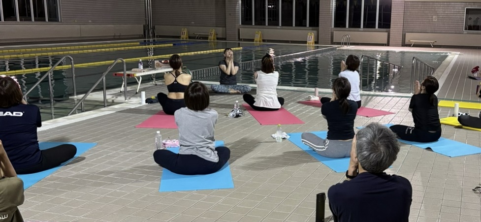 プールで楽しくFITNESS