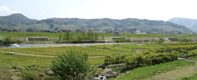 石川河川敷運動広場